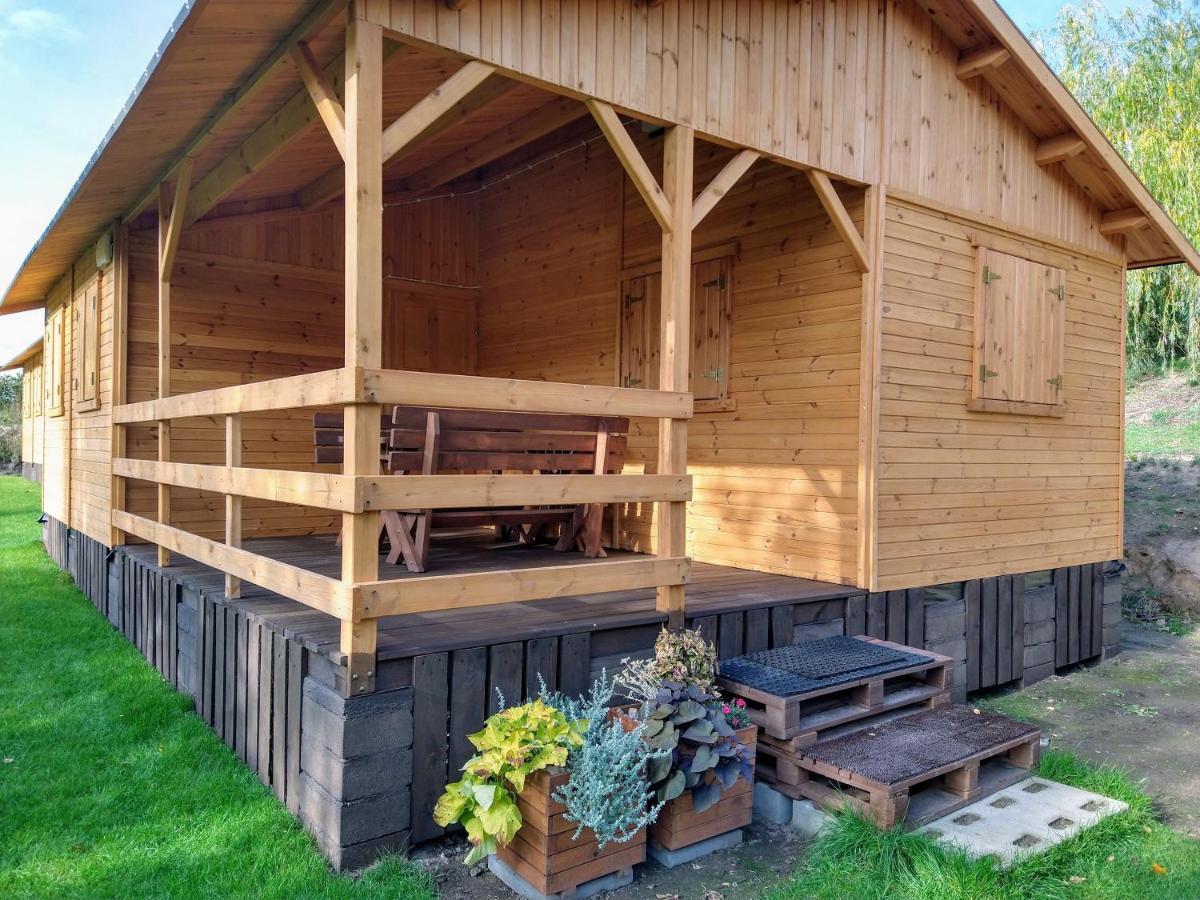 Dom Wczasowy Pieciu Pomostow I Domki Letniskowe Czaplinek Exterior foto